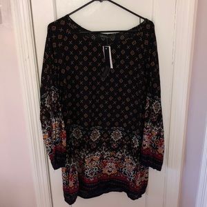 Women’s blouse shirt; longsleeve and flowy